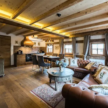 Szwajcarski Dworek * Piechowice (Karkonosze)