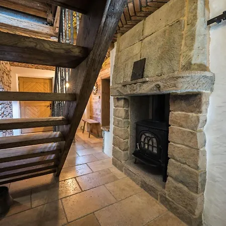 Szwajcarski Dworek Διαμέρισμα