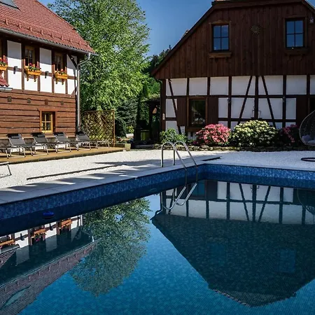 Szwajcarski Dworek Apartman *