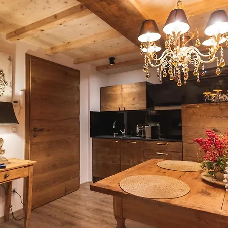 Szwajcarski Dworek Apartman *