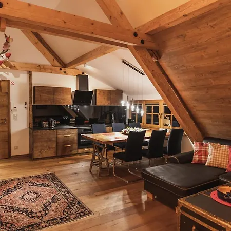 Szwajcarski Dworek Apartmán Piechowice (Karkonosze)