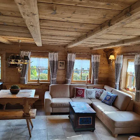 Szwajcarski Dworek Apartmán Piechowice (Karkonosze)