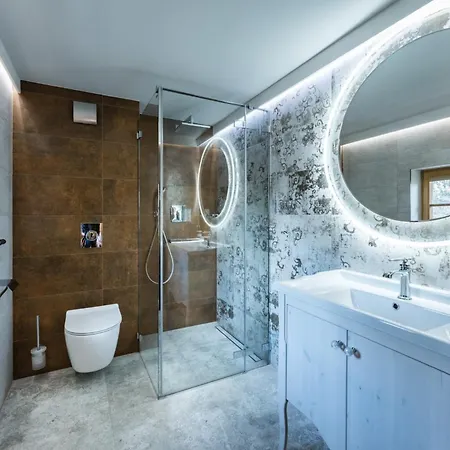 Szwajcarski Dworek Apartamento *