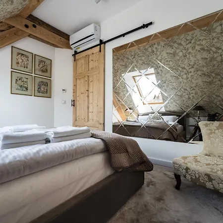Szwajcarski Dworek Apartmán *