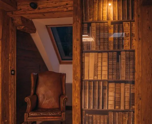 Szwajcarski Dworek Apartmán Piechowice (Karkonosze)