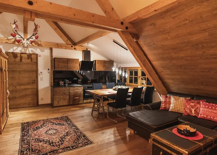 Szwajcarski Dworek Apartmán Piechowice (Karkonosze)